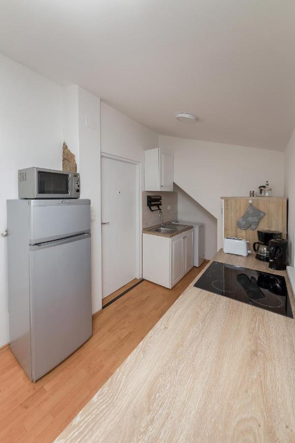 Apartment Gong Любляна Экстерьер фото